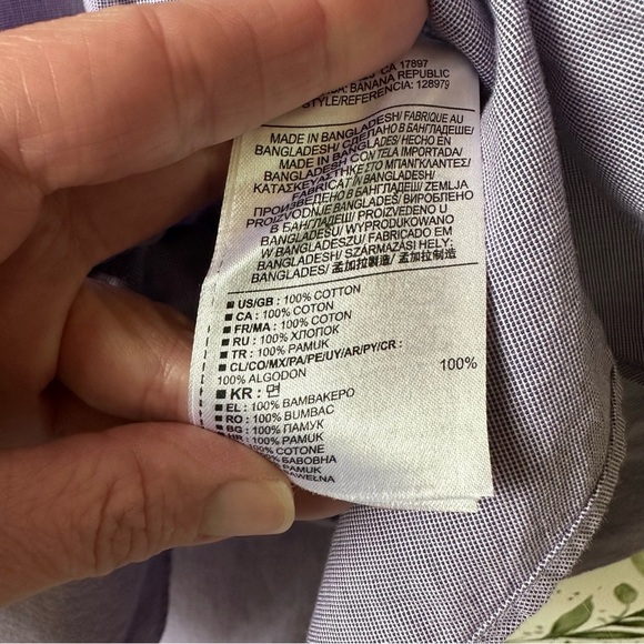 Banana Republic Cotton Slim Fit Button Down Shirt. Large. Purple. - Picture 4 of 8